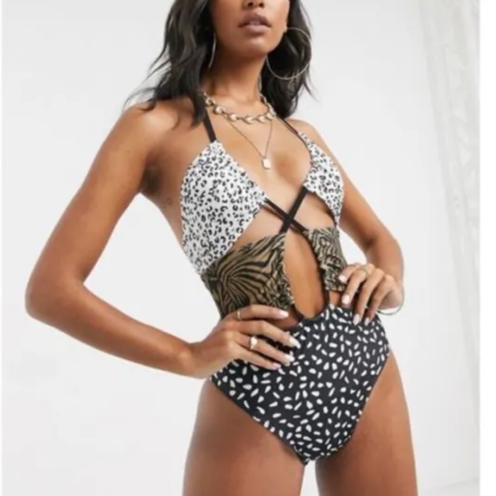 ASOS Unique 21 Mixed Animal Print Halter Swimsuit Womens Cut out US 6 / S NWOT